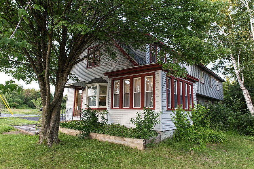 322 Ballston Ave, Schenectady, NY à vendre - Photo du bâtiment - Image 2 de 32