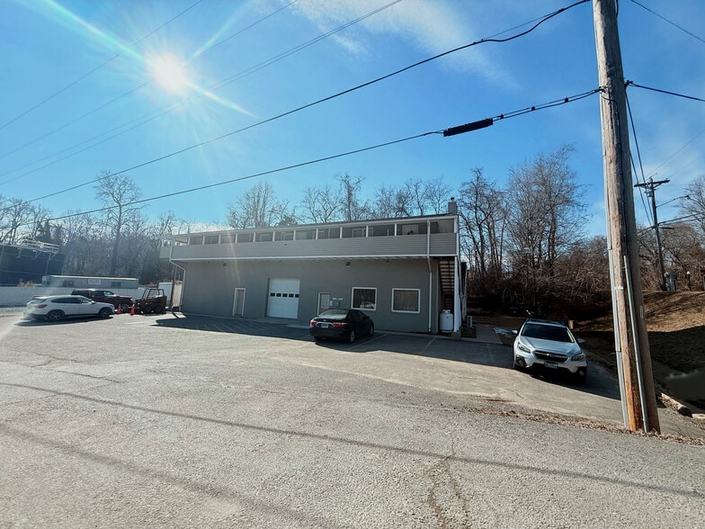 22665 Van Wert Ln, Leonardtown, MD à louer - Photo du bâtiment - Image 2 de 13