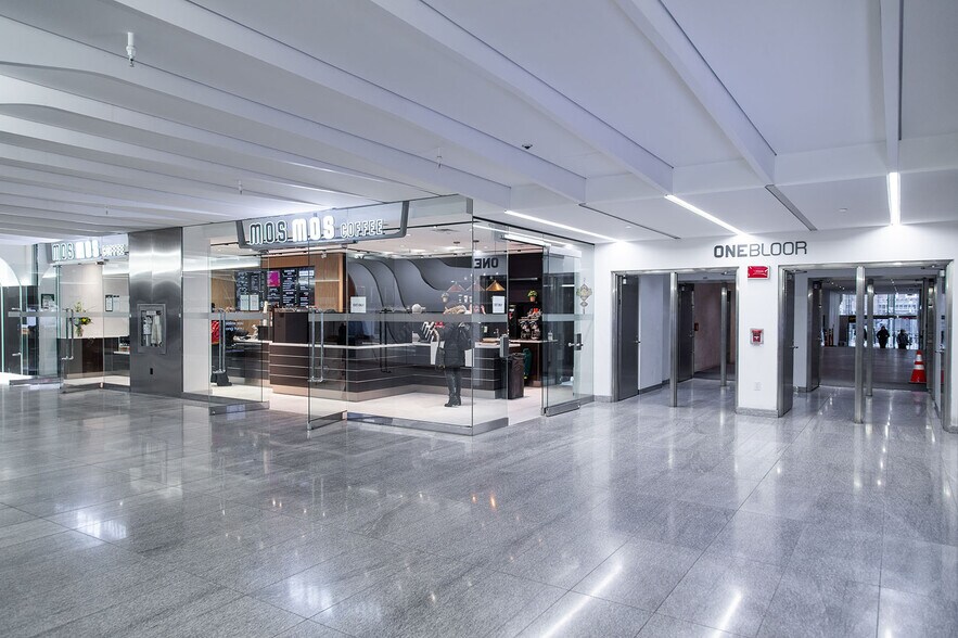 33 Bloor St E, Toronto, ON à louer - Photo intérieure - Image 3 de 5