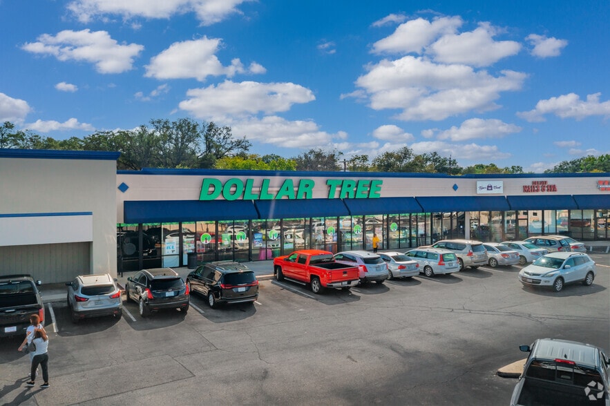 8505-8537 Blanco Rd, San Antonio, TX for lease - Building Photo - Image 2 of 5