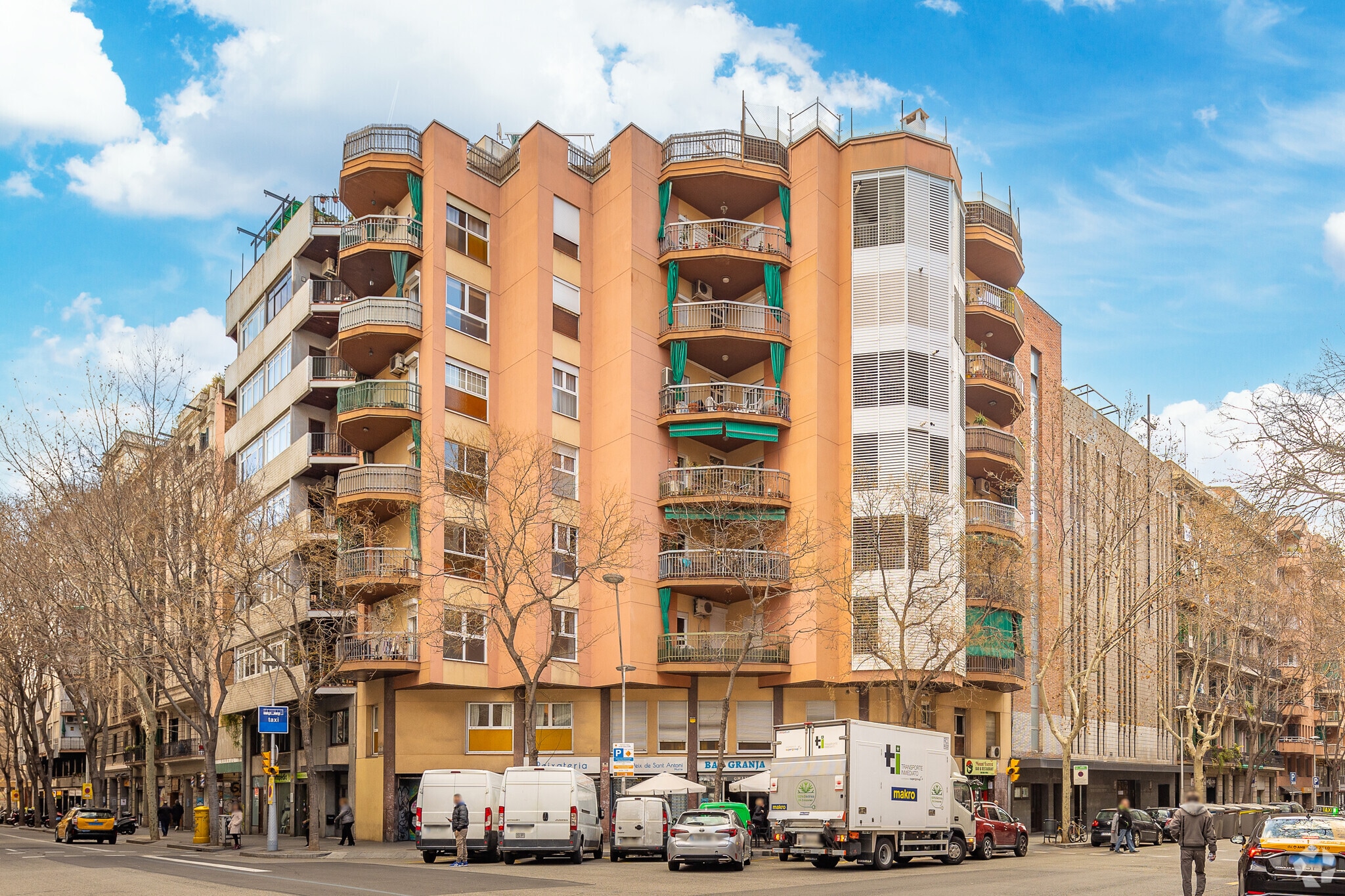 Immeuble residentiel dans Barcelone, Barcelona à vendre Photo principale- Image 1 de 11
