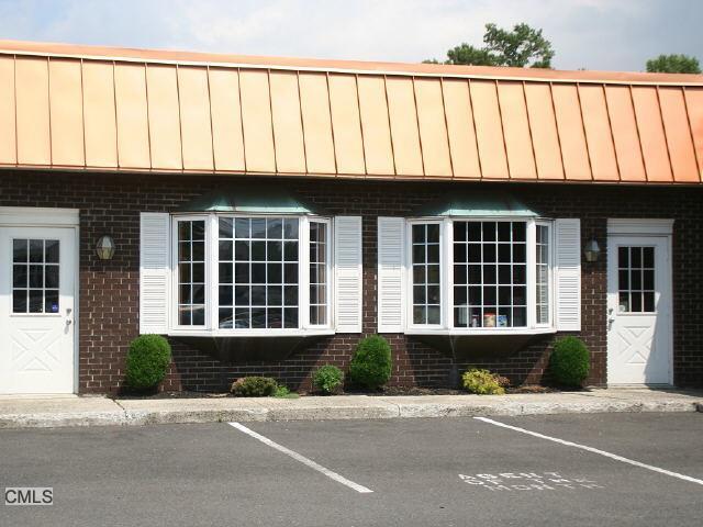 3850 Main St, Bridgeport, CT for lease - Building Photo - Image 1 of 12
