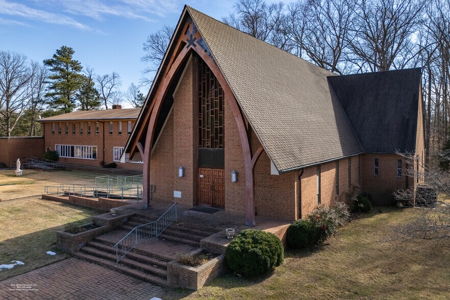 1307 Lakeside Ave, Richmond, VA for sale - Primary Photo - Image 1 of 15