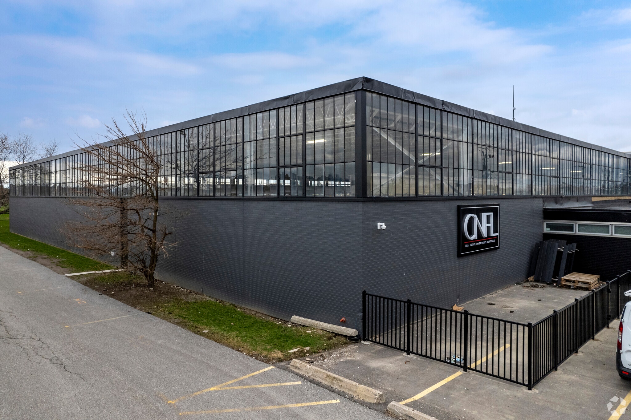 15 Leswyn Rd, Toronto, ON for sale Primary Photo- Image 1 of 1