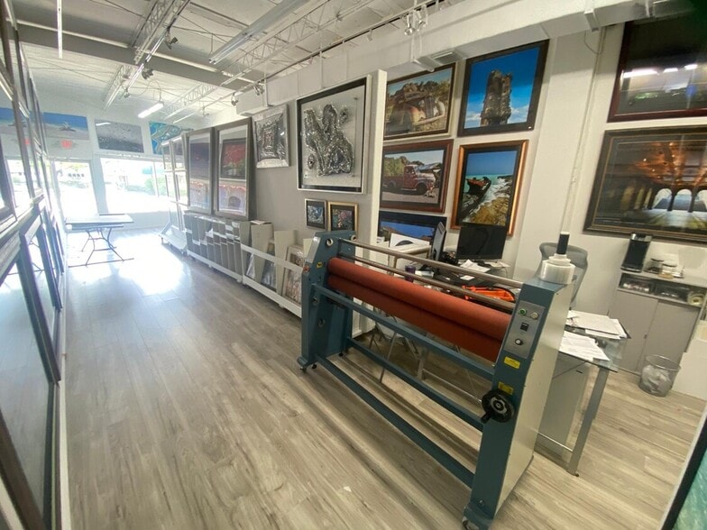 601-625 SW 57th Ave, Miami, FL for lease - Interior Photo - Image 3 of 16