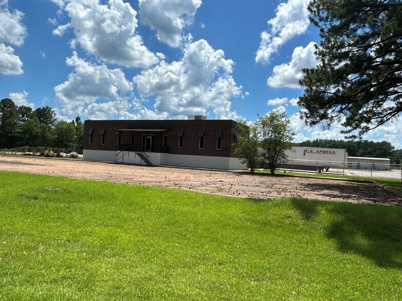 400 Childre Rd, Pearl, MS à louer - Photo du bâtiment - Image 2 de 10