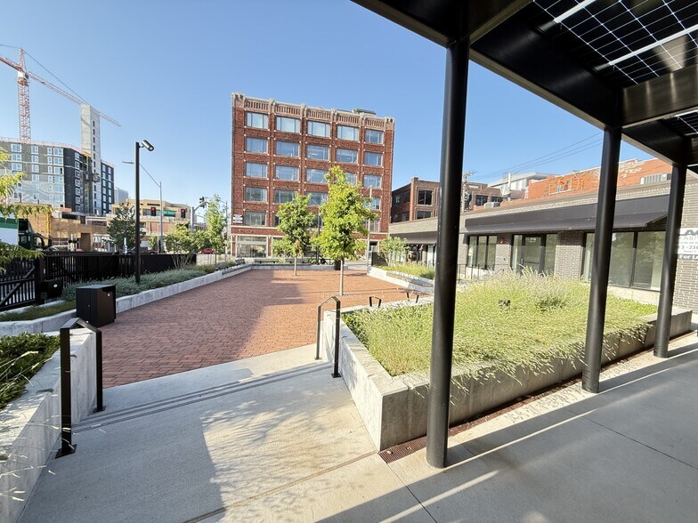 1718 Baltimore Ave, Kansas City, MO à louer - Photo du bâtiment - Image 2 de 22