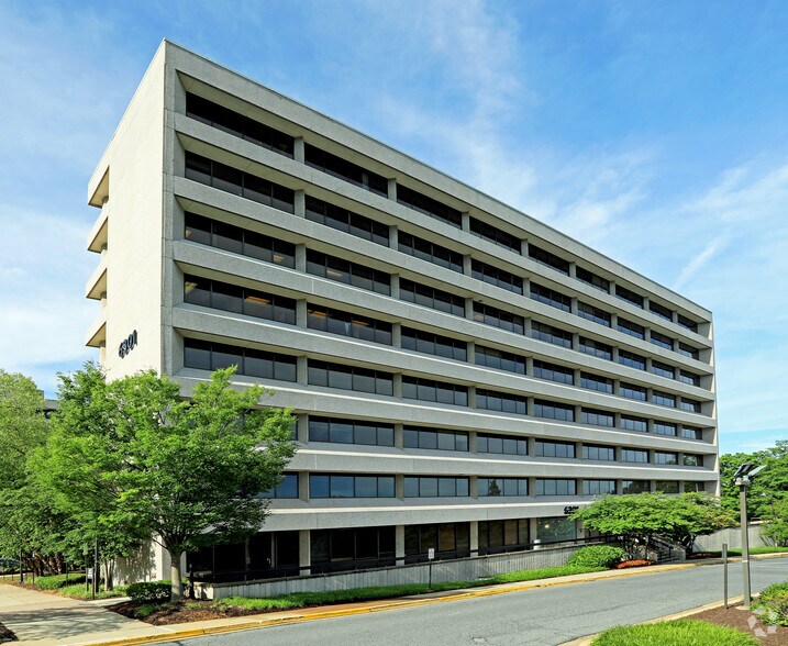 6301 Ivy Ln, Greenbelt, MD à louer - Photo du bâtiment - Image 3 de 7