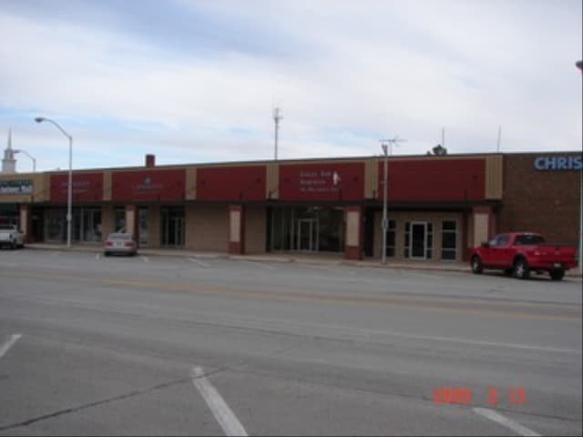 323 SW C Ave, Lawton, OK for sale Primary Photo- Image 1 of 2