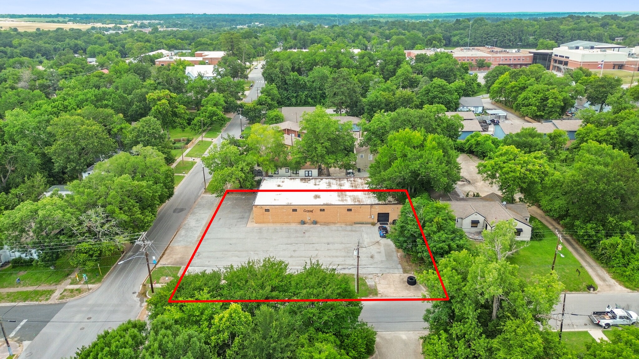 929 University Ave, Huntsville, TX for lease Primary Photo- Image 1 of 10