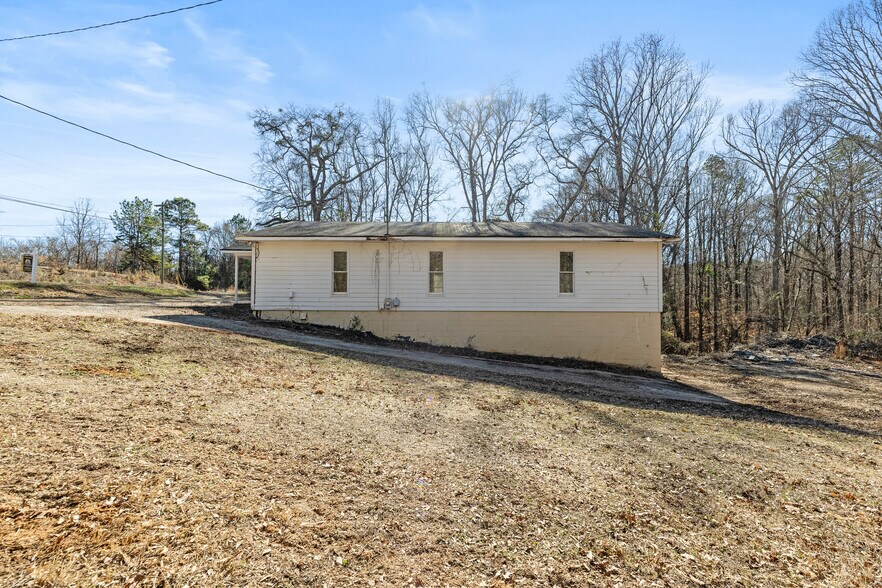 1105 Brewers Bridge Rd, Elberton, GA à vendre - Photo du bâtiment - Image 3 de 25