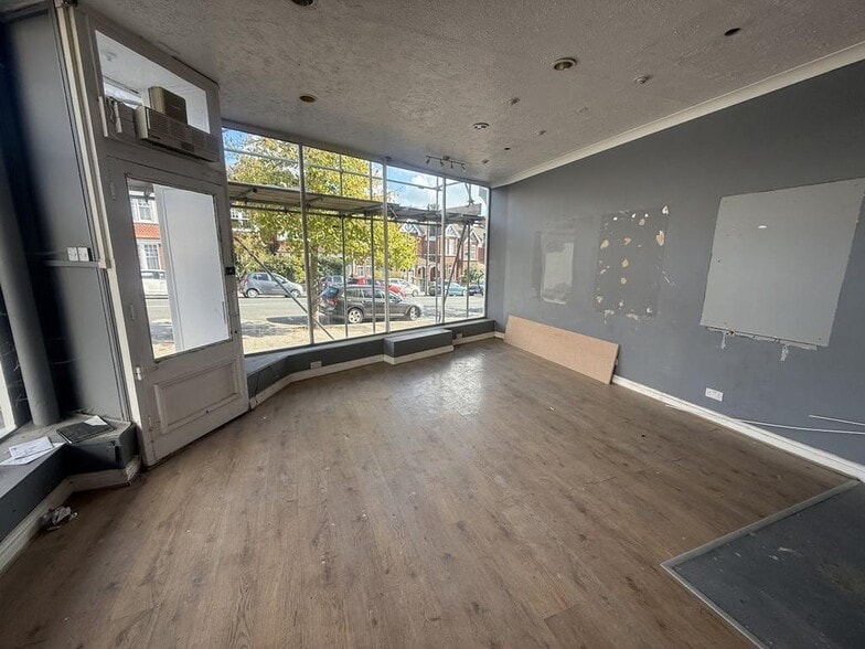 Ditchling Rd, Brighton for lease - Building Photo - Image 2 of 8