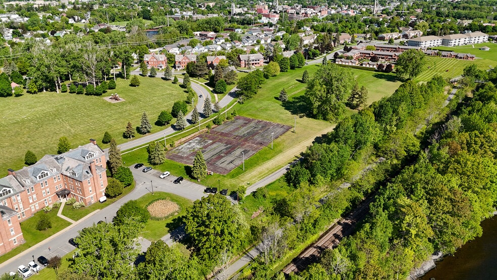 0 US oval, Plattsburgh, NY à vendre - Aérien - Image 3 de 18