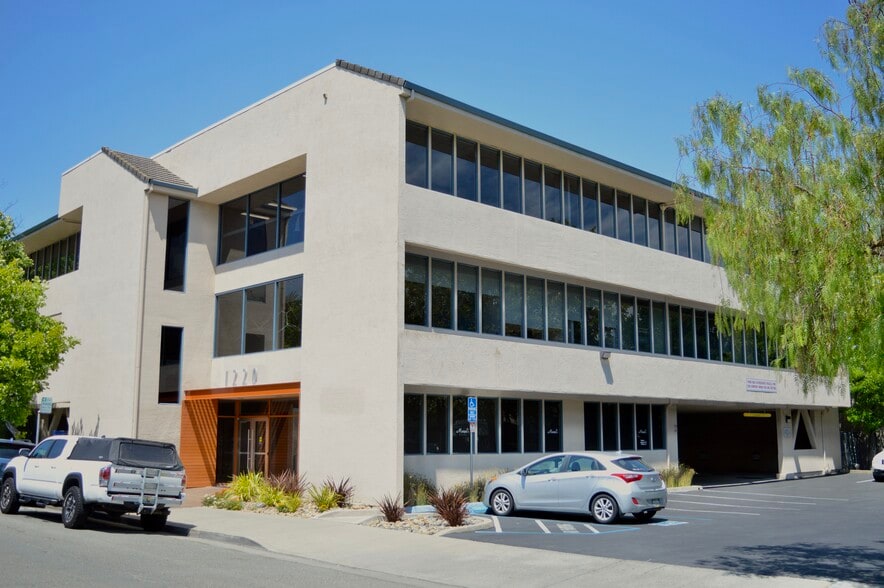 1220 Oakland Blvd, Walnut Creek, CA à louer - Photo du bâtiment - Image 1 de 8