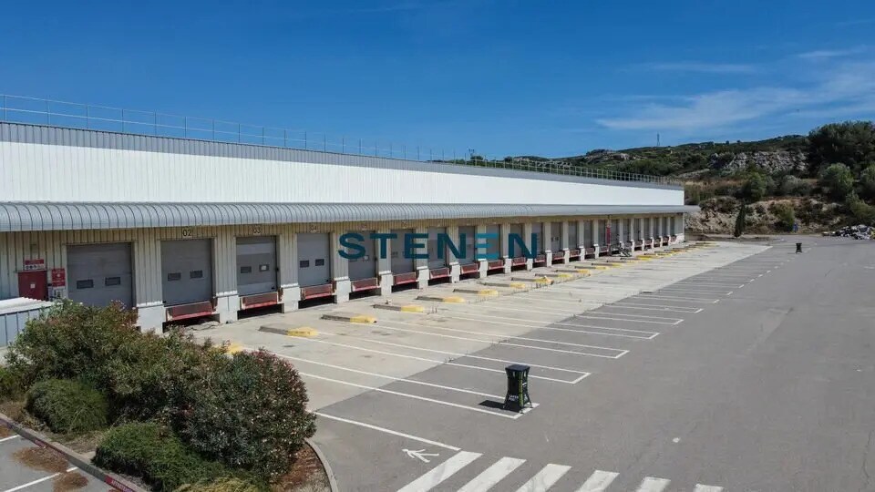 Industriel dans Gignac-la-Nerthe à louer - Photo du bâtiment - Image 2 de 9