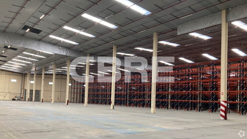 Calle Bronce, 12, Seseña, Toledo à louer - Photo du bâtiment - Image 3 de 4