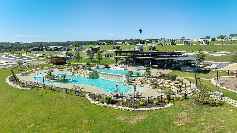 5386 Ranch Road 1376, Fredericksburg, TX à vendre - Photo du bâtiment - Image 2 de 15