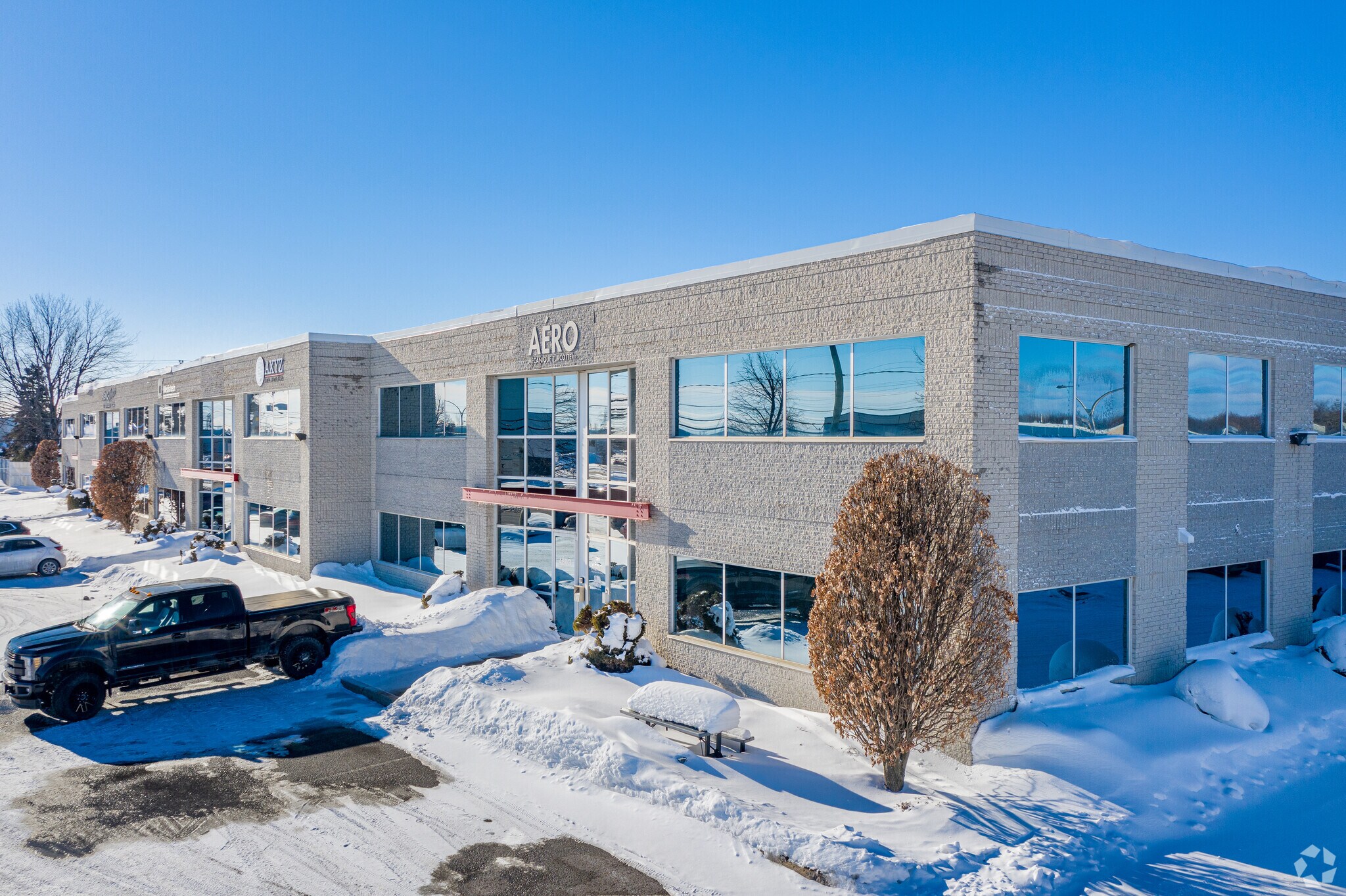 1289-1345 Boul Dagenais O, Laval, QC for sale Building Photo- Image 1 of 1