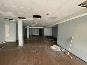 54-55 Market Pl, Doncaster for lease Building Photo- Image 2 of 3