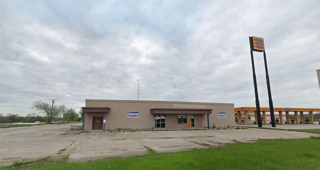 Plus de détails pour 1600 E 6th Ave, Belton, TX - Industriel à louer