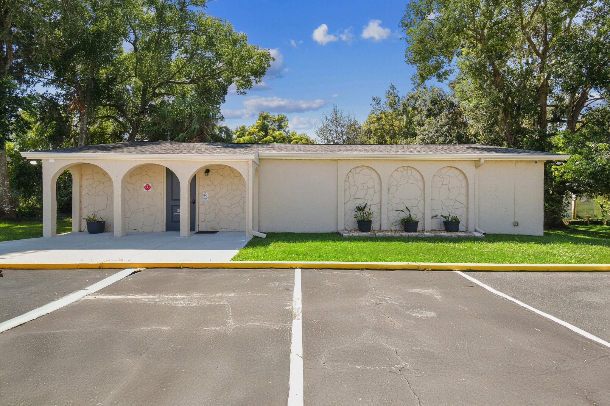 5445 6th St, Zephyrhills, FL à vendre Photo du bâtiment- Image 1 de 24