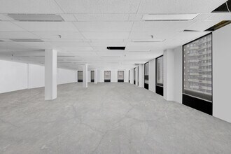 5757 Boul Cavendish, Cote-St-Luc, QC à louer Photo du bâtiment- Image 1 de 3