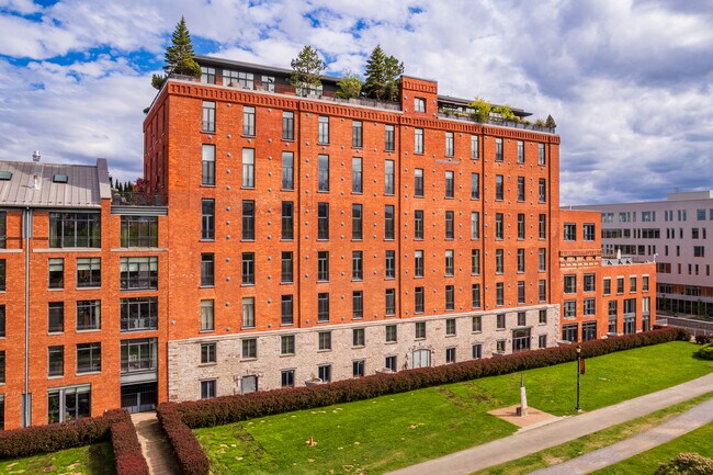 Plus de détails pour 1701-1713 Rue Saint-Patrick, Montréal, QC - Bureau/Commerce de détail à louer