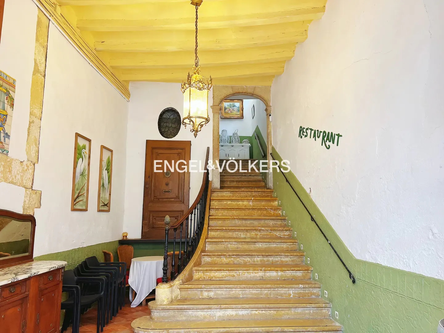Retail in Tarragona, Tarragona for lease Interior Photo- Image 1 of 28
