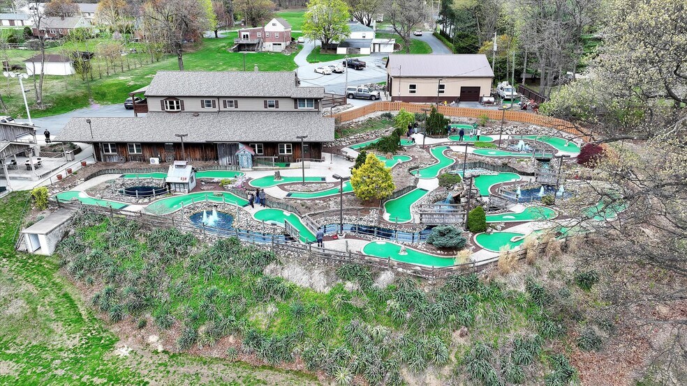 3243 Pricetown Rd, Fleetwood, PA à vendre - Photo principale - Image 1 de 1