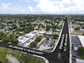 Plus de détails pour 7161 Pembroke Rd, Pembroke Pines, FL - Bureau/Commerce de détail à louer