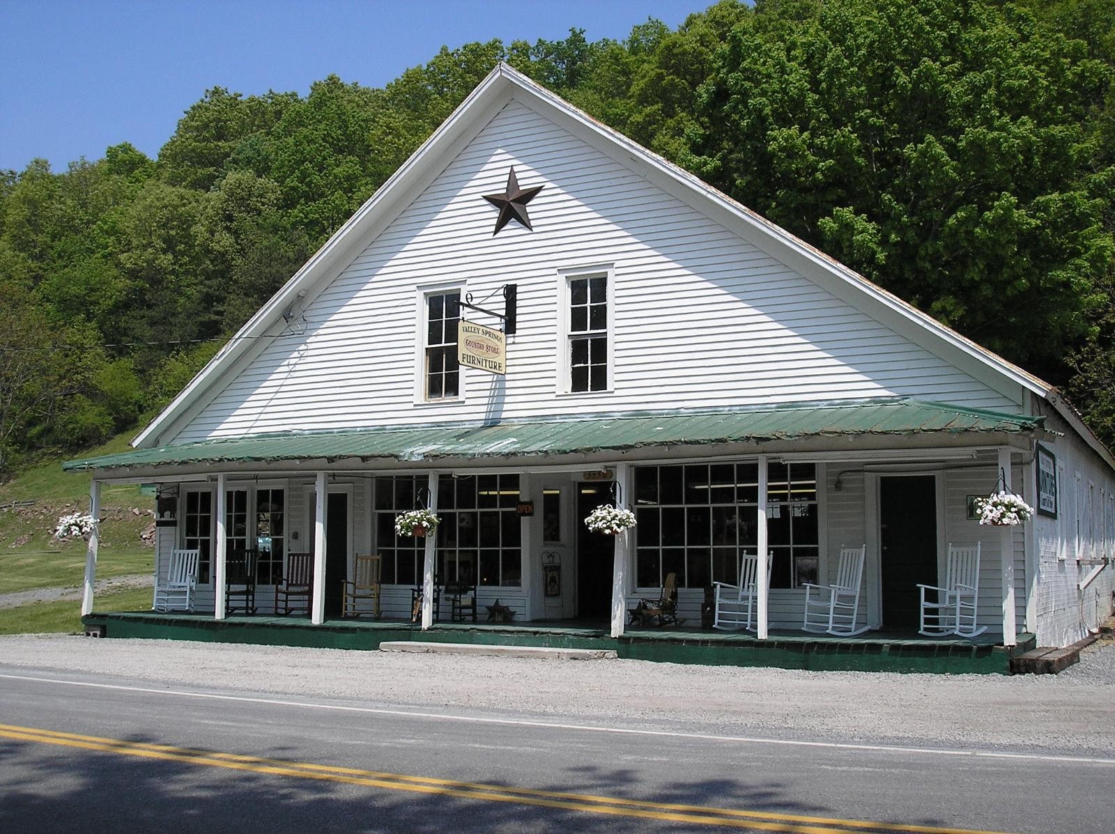 8869 Sweet Springs Valley Rd, Gap Mills, WV à vendre Photo du b timent- Image 1 de 1