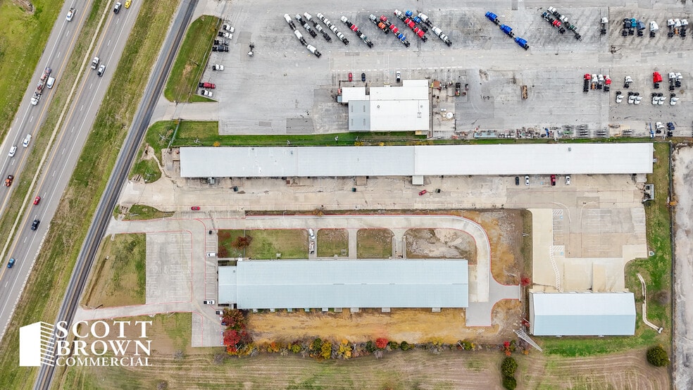 1512 I-35 W, Denton, TX for lease - Building Photo - Image 3 of 6