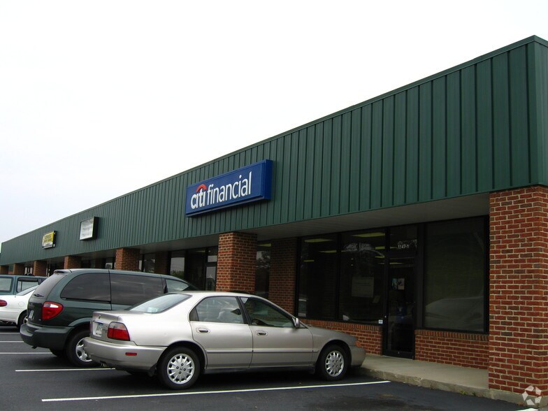 1147 N Guignard Dr, Sumter, SC à louer - Photo du bâtiment - Image 2 de 5