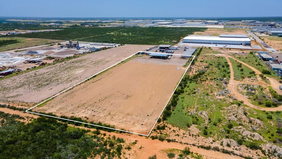 539 El Pico rd, Laredo, TX à louer - Photo du bâtiment - Image 2 de 15