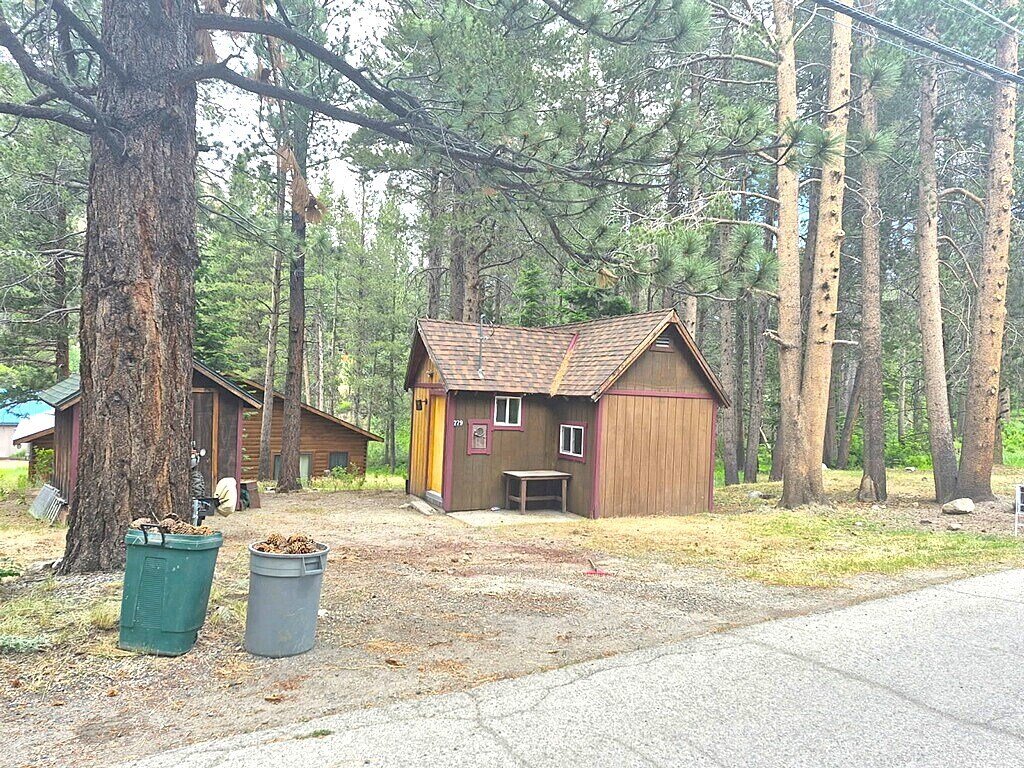799 Minaret Rd, June Lake, CA à vendre Photo du bâtiment- Image 1 de 5