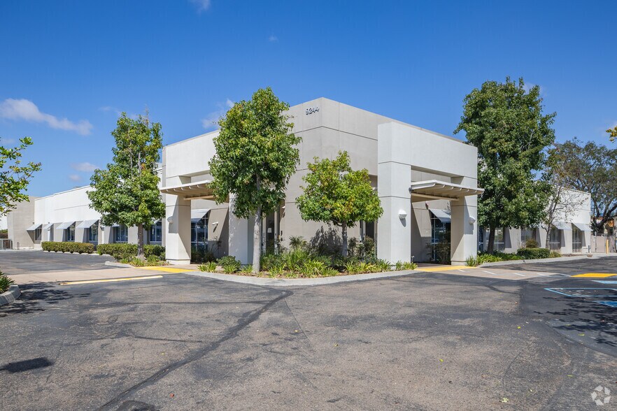 9244 Balboa Ave, San Diego, CA à vendre - Photo principale - Image 2 de 16