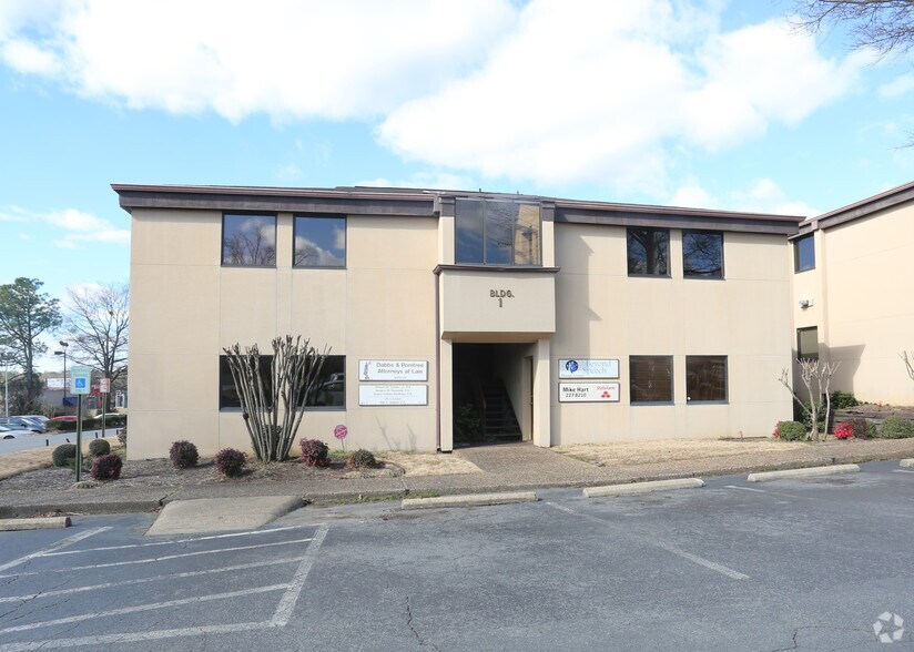 2024 Arkansas Valley Dr, Little Rock, AR à vendre - Photo du bâtiment - Image 2 de 5