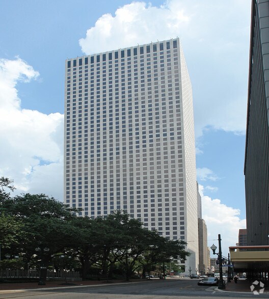 701 Poydras St, New Orleans, LA à louer - Photo du bâtiment - Image 2 de 11