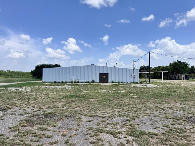 5029 Old Jacksboro Hwy, Wichita Falls, TX à louer - Photo du bâtiment - Image 1 de 17
