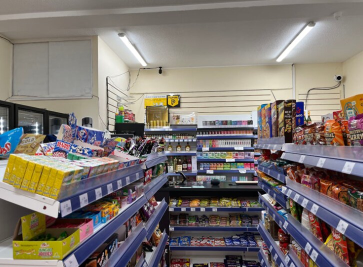 12 Bromborough Village Rd, Wirral à vendre - Photo intérieure - Image 2 de 2