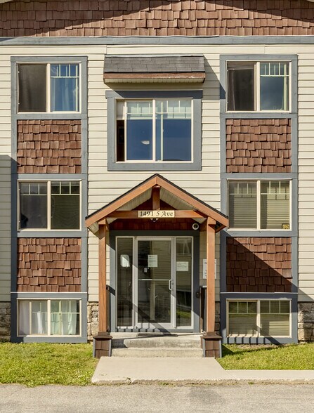 491 5 Av, Fernie, BC à vendre - Photo du bâtiment - Image 1 de 11