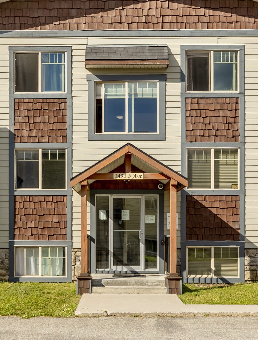 491 5 Av, Fernie, BC for sale Building Photo- Image 1 of 12