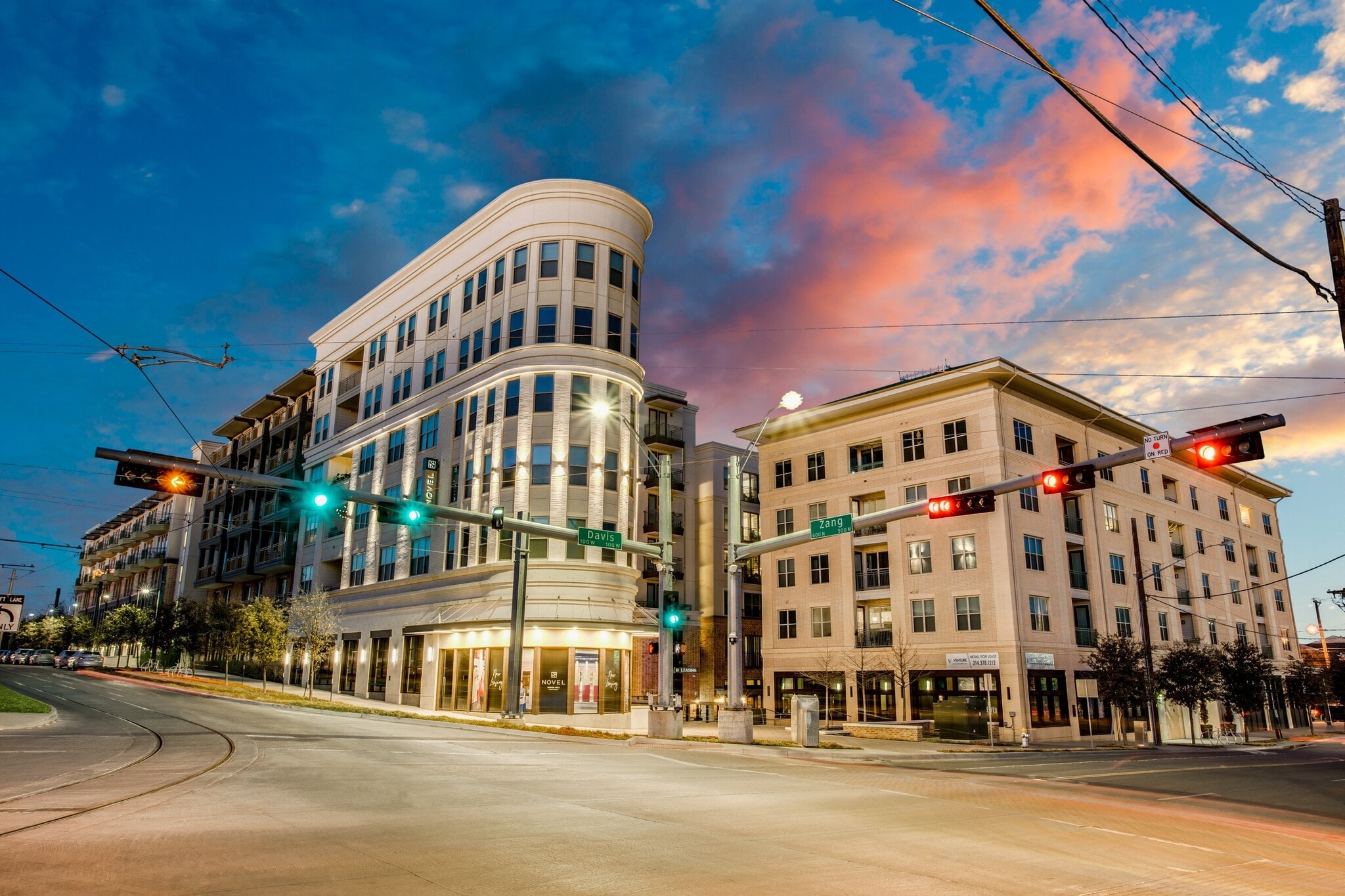 101-111 W Davis St, Dallas, TX for lease Building Photo- Image 1 of 22