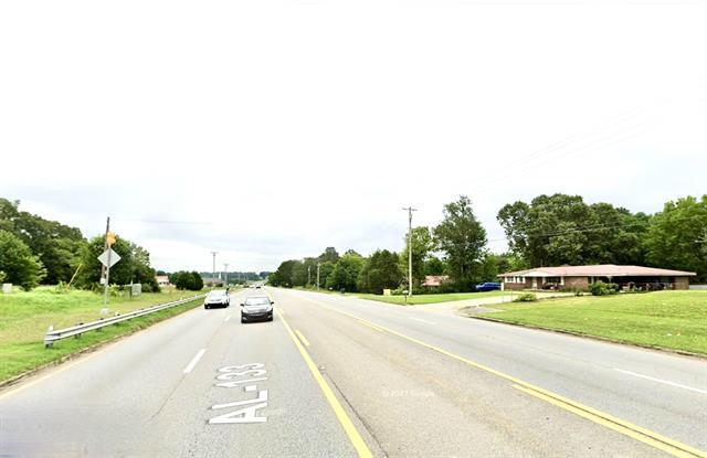 651 Cox Creek Pky, Florence, AL à vendre - Photo du bâtiment - Image 2 de 6