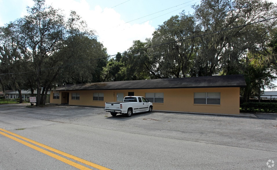 107 Glendale Dr, Brandon, FL for sale - Building Photo - Image 3 of 5