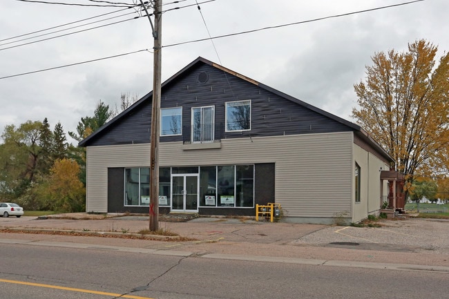 More details for 1043 Pembroke St W, Pembroke, ON - Retail for Lease