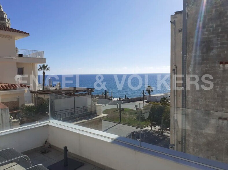 Immeuble residentiel dans Sitges, Barcelona à vendre - Photo du bâtiment - Image 3 de 3