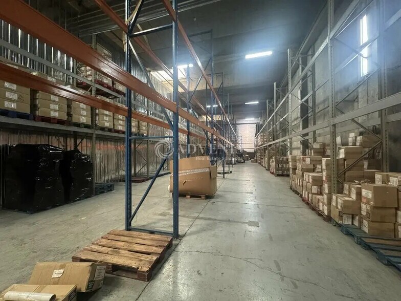 Industrial in Gonesse for lease - Interior Photo - Image 3 of 10
