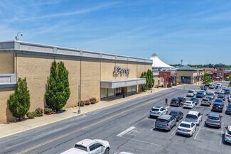 More details for 142 Park City Ctr, Lancaster, PA - Retail for Lease