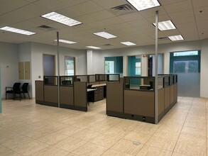 6909 Springfield Ave, Laredo, TX for lease Interior Photo- Image 1 of 12